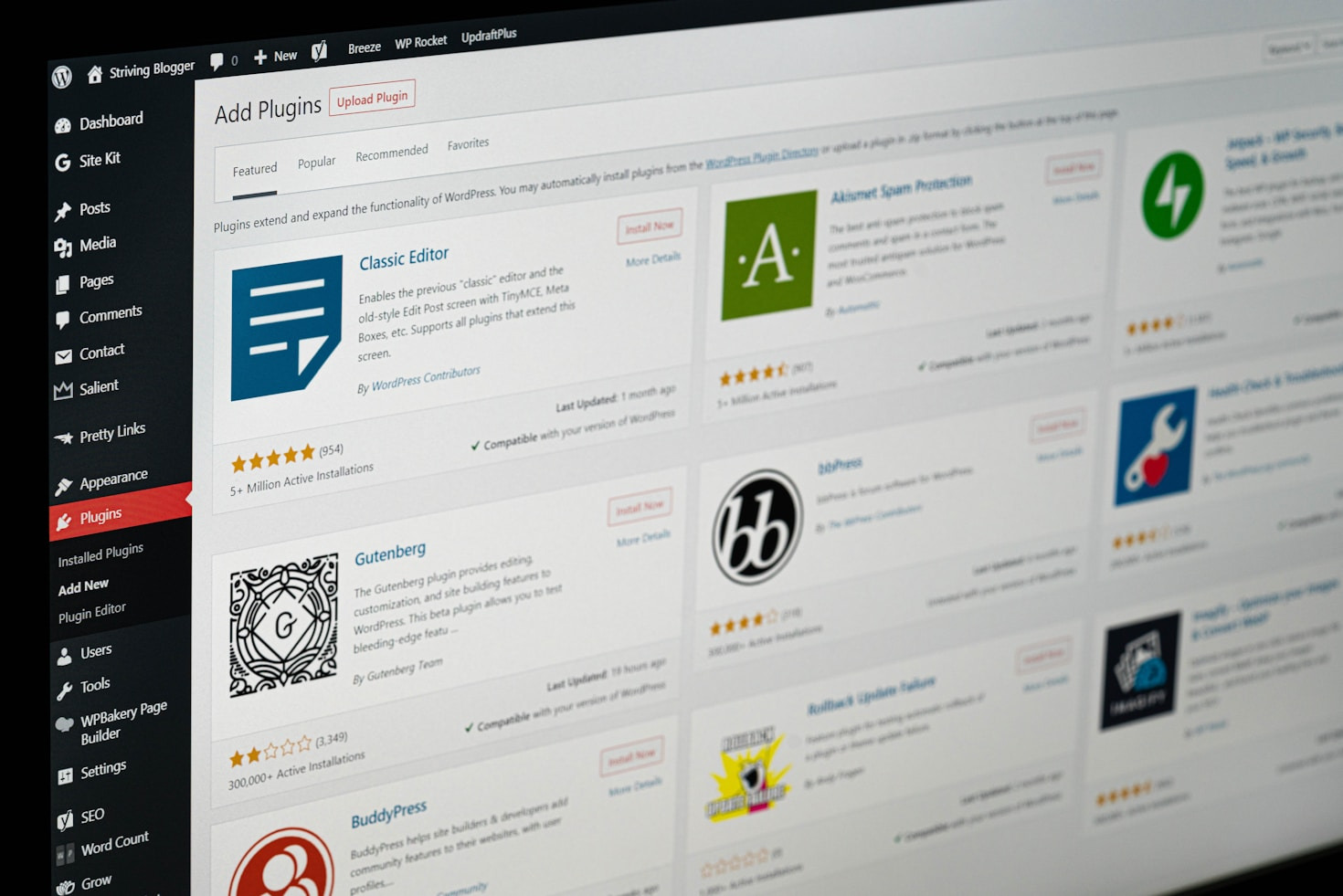 Strumenti essenziali per blogger professionisti